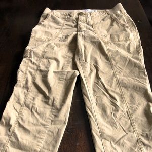 Sonoma Capris Size 8